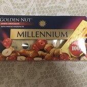 Белый шоколад Millennium Golden Nut с лесными орехами и клюквой 100г