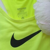 Nike pro майка для занятий спортом, тренировок бега M-размер. Оригинал Новая