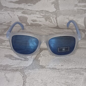 Сонцезахисні окуляри Primark Англія