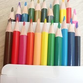 Кольорові олівці!якість! 24 кольора.