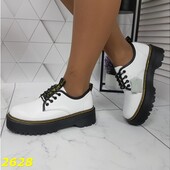 Туфли лоферы на высокой массивной платформе белые натуральная кожа