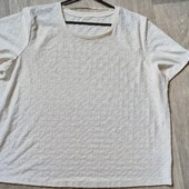 Стоп!! Фірменна зручна красива стильна яскрава ажурна футболка,батал !! В ідеальному стані
