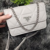 Крос-боді сумка Prada сірий колір