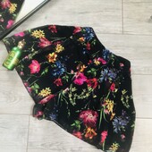 Круті шорти у квіти як юбка