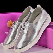 Подростковые кроссовки на девочку Tom.m с кожанной стелькой, прошитые в серебре.