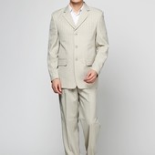Шикарный классический нарядный костюм. Размер: 46-48\175-185см.