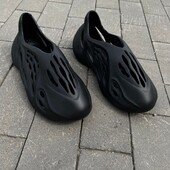 Чоловічі шльопанці-сланці, кросівки колір чорний розміри 39-44, код 060020