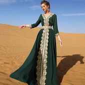 Шикарна довга сукня у східному стилі 