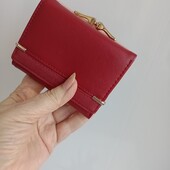 Стильний зручний компактний гаманець 10,5Х8Х2,5см.