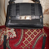 Фирменная женская сумочка .