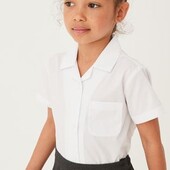 Сорочка шкільна вказано розмір на 12-13 років
