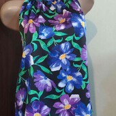 Блуза с цветами из шелковистой ткани

