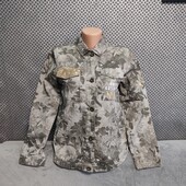 Симпатичный фирменный пиджачок без подкладки на девочку 11-13лет, р.152/158