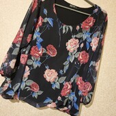 Шифоновая блузка в яркие цветы