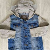 Primark брендовый джинсовый пиджак с капюшоном на ребенка 5/6 лет рост 116 см