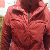 Тёплая куртка цвета бордо на женщину М,см.замеры