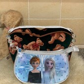 Дорога фірмова сумочка Disney Frozen з великими намистинами!!!!