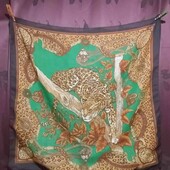 Очень красивый платочек.Качество.В идеале. Описанин,замеры.