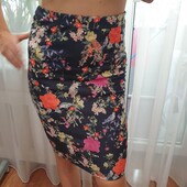 Отличная, яркая и стильная юбка Zara как новая, размер XS,S, есть замеры