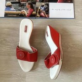 Красные кожаные брендовые шлепки