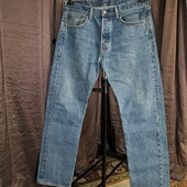 Фирменные джинсы от американского бренда Levi Strauss, в отличном состоянии