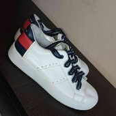 ✓Оригинал!!Tommy Hilfiger,круты кроссовки,р34,ст21