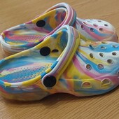 Радужные кроксы на девочку, 17,5см. Європа.