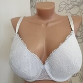 Красивий бюстгальтер на кісточках F&F 85Е Не ношений!