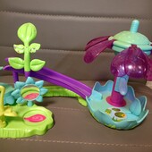 Атракціон, горка для магнітних бакуганів Zoobles.