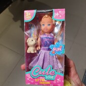 Лялечка з іграшкою
