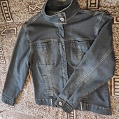 Продам джинсовку, серый насыщенный цвет.