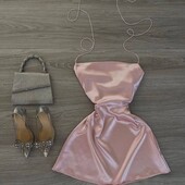 Ідеальна маленька сукня