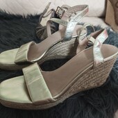 Золоті босоніжки на джутовій платформі Primark uk6 39p