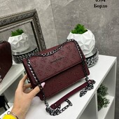 Клатч бордо на плече