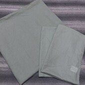 Классный двуспальный пододеяльник 200х205 см. с двумя наволочками 48х50 см.нежно салатового цвета