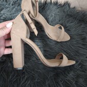 Asos, uk4 37p карамельної бежеві босоніжки
