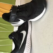 Кросівки Nike revolution розмір 33,5