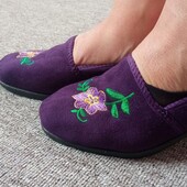 Женские велюровые закрытые тапочки с задником -разные расцветки.