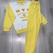Костюм на зріст 152см.