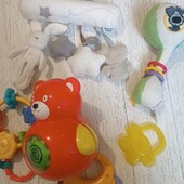 Іграшки для малюка одним лотом