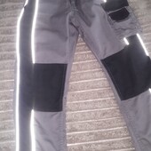 Продам фірмові штани для хлопчика р 146 в гарному стані