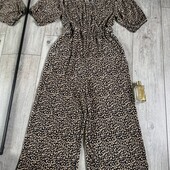 Офігенний комбінезон у крапку жата тканина є кармани