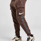 Спортивні штани джогери Nike можна підлітку
