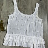 Це підпал ну дуже гламурна маячка квіти рюші валани