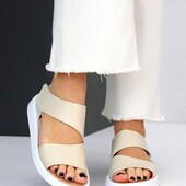 Натуральна шкіра. Стильні зручні босоніжки