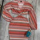 Смілива сукня для теплого літнього вечора)