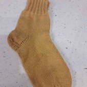 Носки ручной вязки.