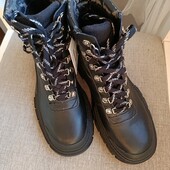 Женские ботинки