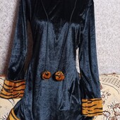 Велюрова сукня з капюшоном у новому стані