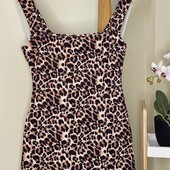 Трендова фірмова сукня, М